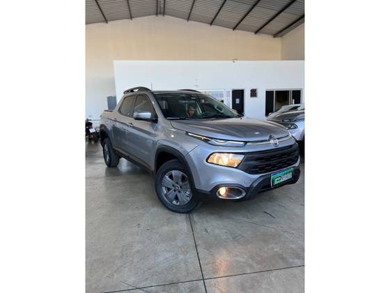 FIAT TORO 1.8 16V EVO FLEX FREEDOM AT6 FIAT TORO 1.8 16V EVO FLEX FREEDOM AT6